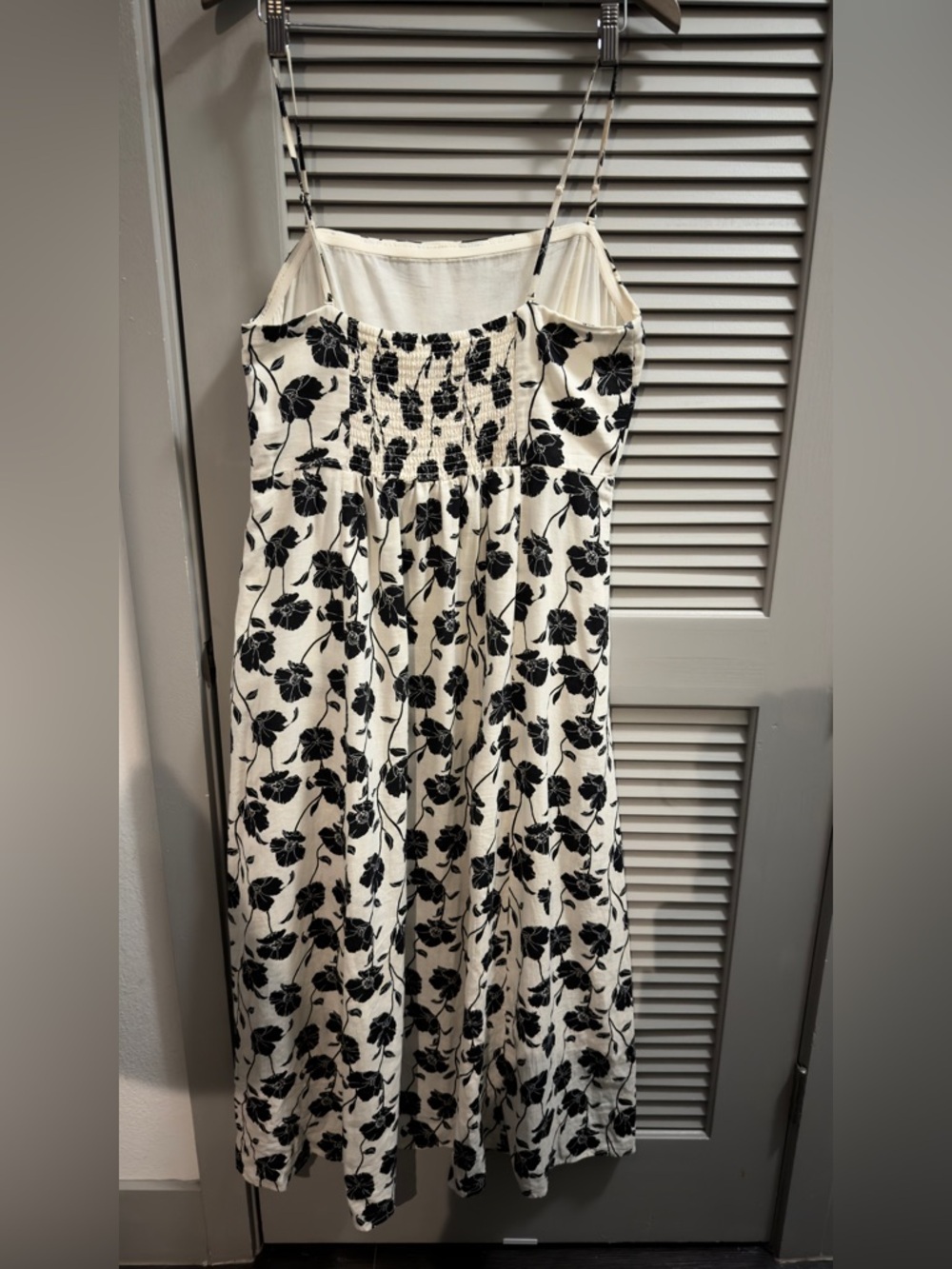 GAP Linen Blend Midi Dress L Tall Black White Floral Smocked Back Summer - Picture 3 of 5